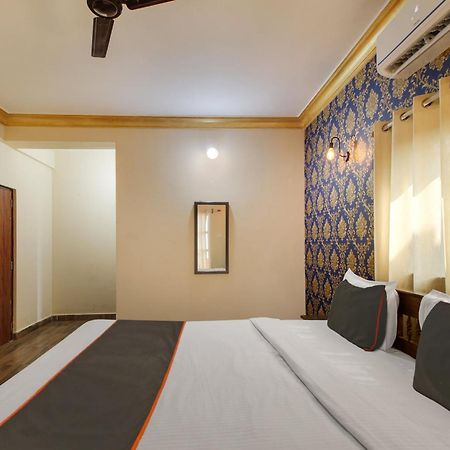 Hotel Collection O Romeos Place Baga Beach à Calangute Extérieur photo
